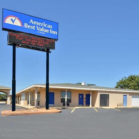Americas Best Value Inn Lubbock East מראה חיצוני תמונה