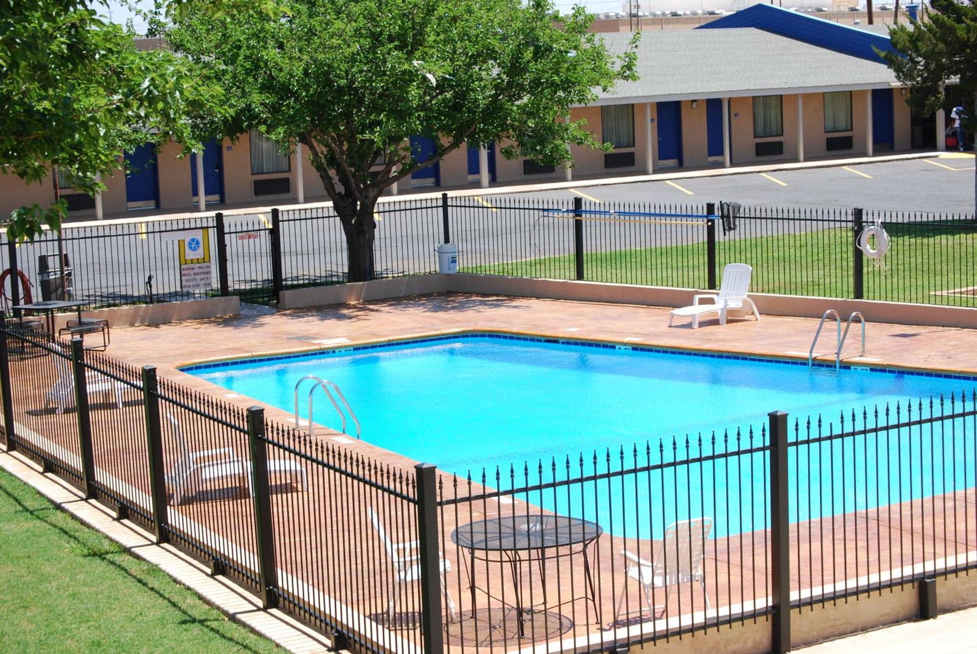 Americas Best Value Inn Lubbock East מראה חיצוני תמונה