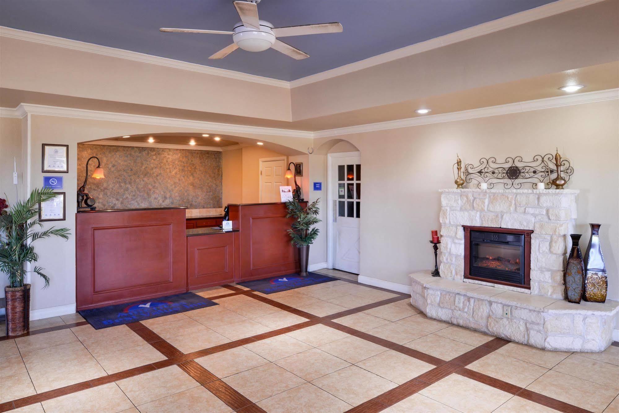 Americas Best Value Inn Lubbock East מראה חיצוני תמונה