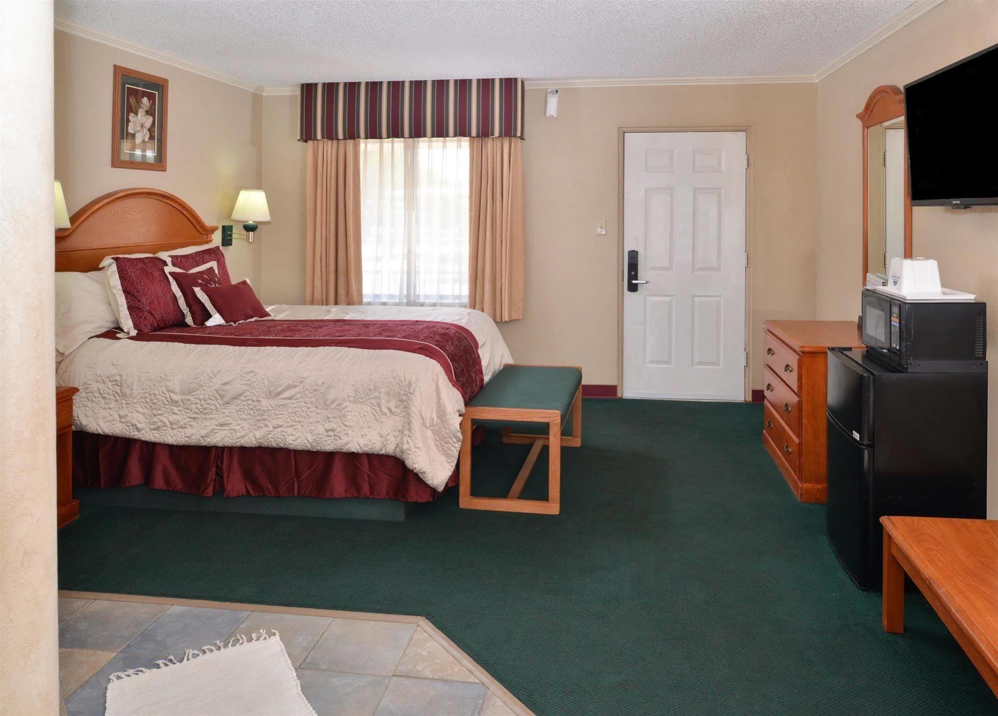 Americas Best Value Inn Lubbock East מראה חיצוני תמונה